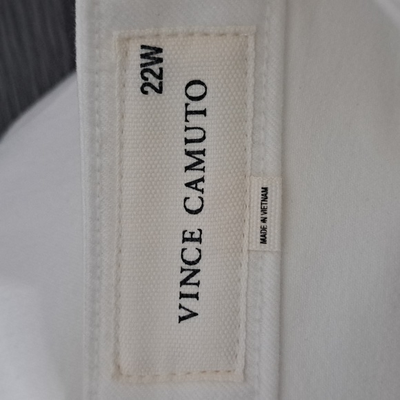 Vince Camuto Plus Size Skinny Jeans - Picture 6 of 9